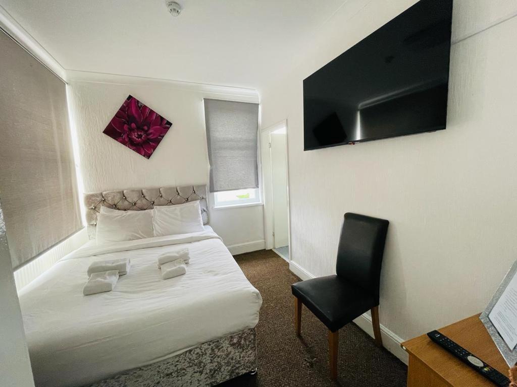 Star Hotel, South לייסטר מראה חיצוני תמונה
