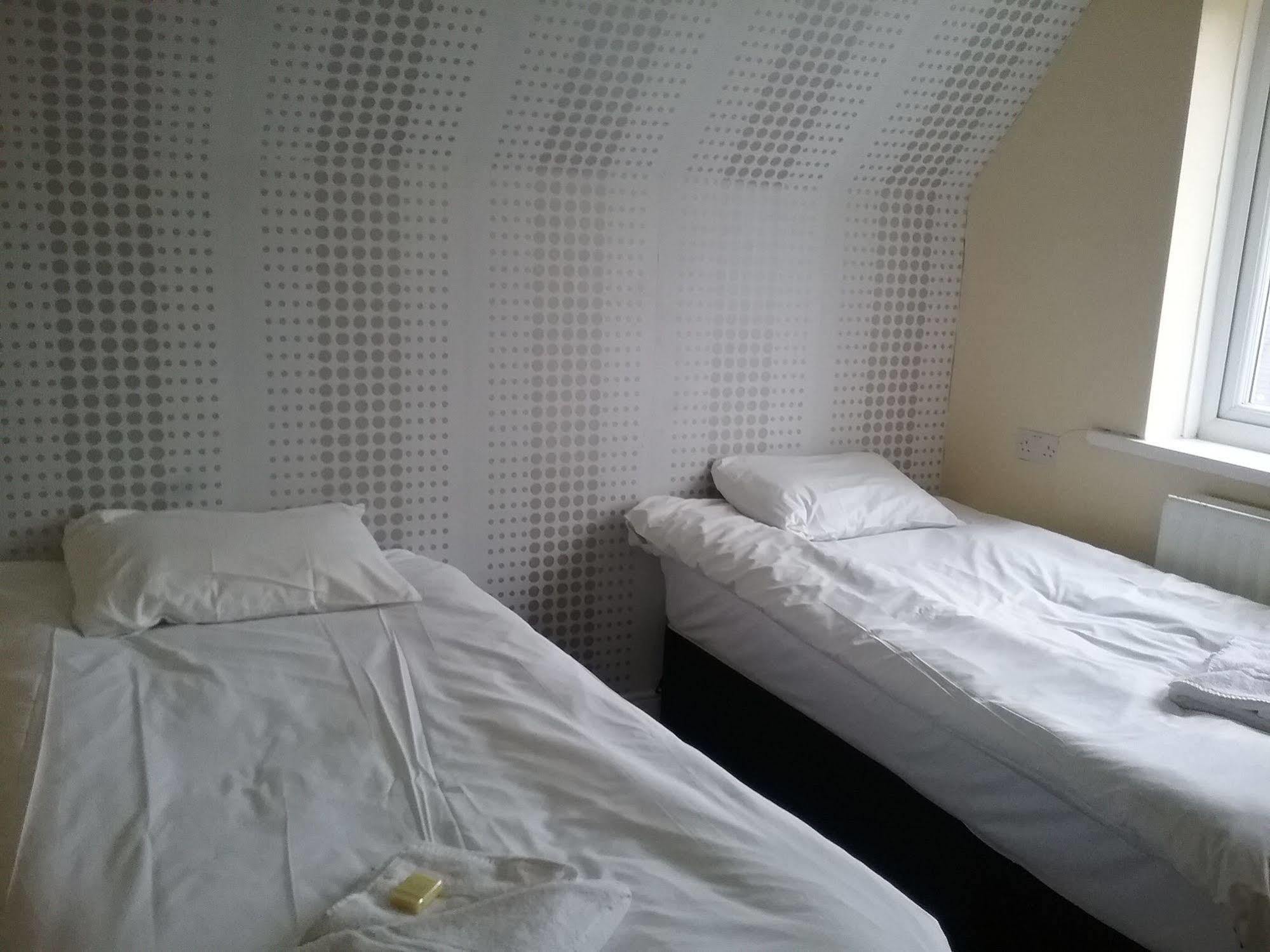 Star Hotel, South לייסטר מראה חיצוני תמונה